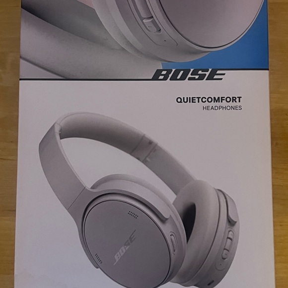 Bose QuietComfort Headphones - Silver - Picture 1 of 2
